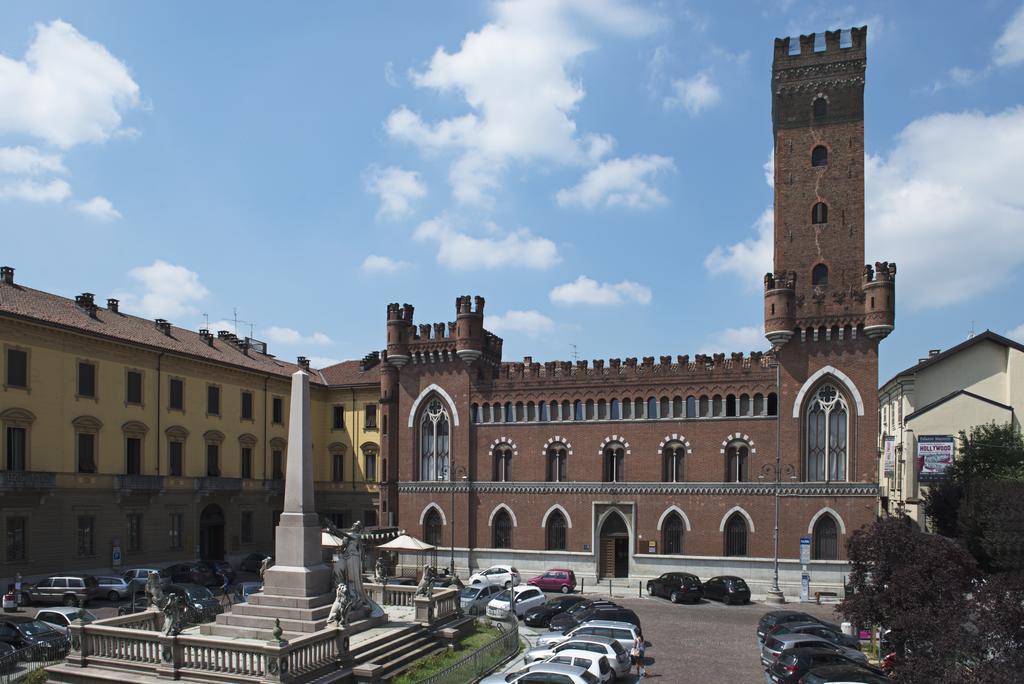 Castello Medici Del Vascello Apartment Asti Exterior photo