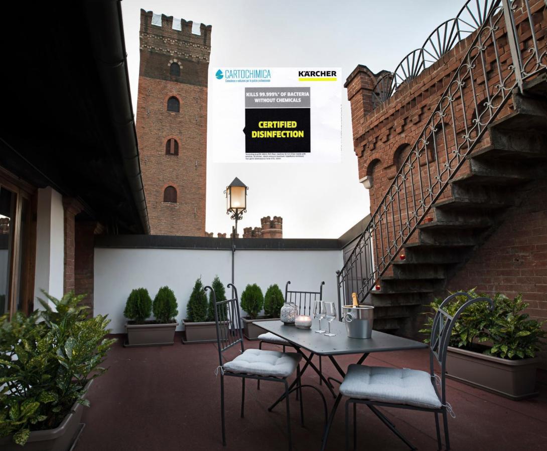 Castello Medici Del Vascello Apartment Asti Exterior photo